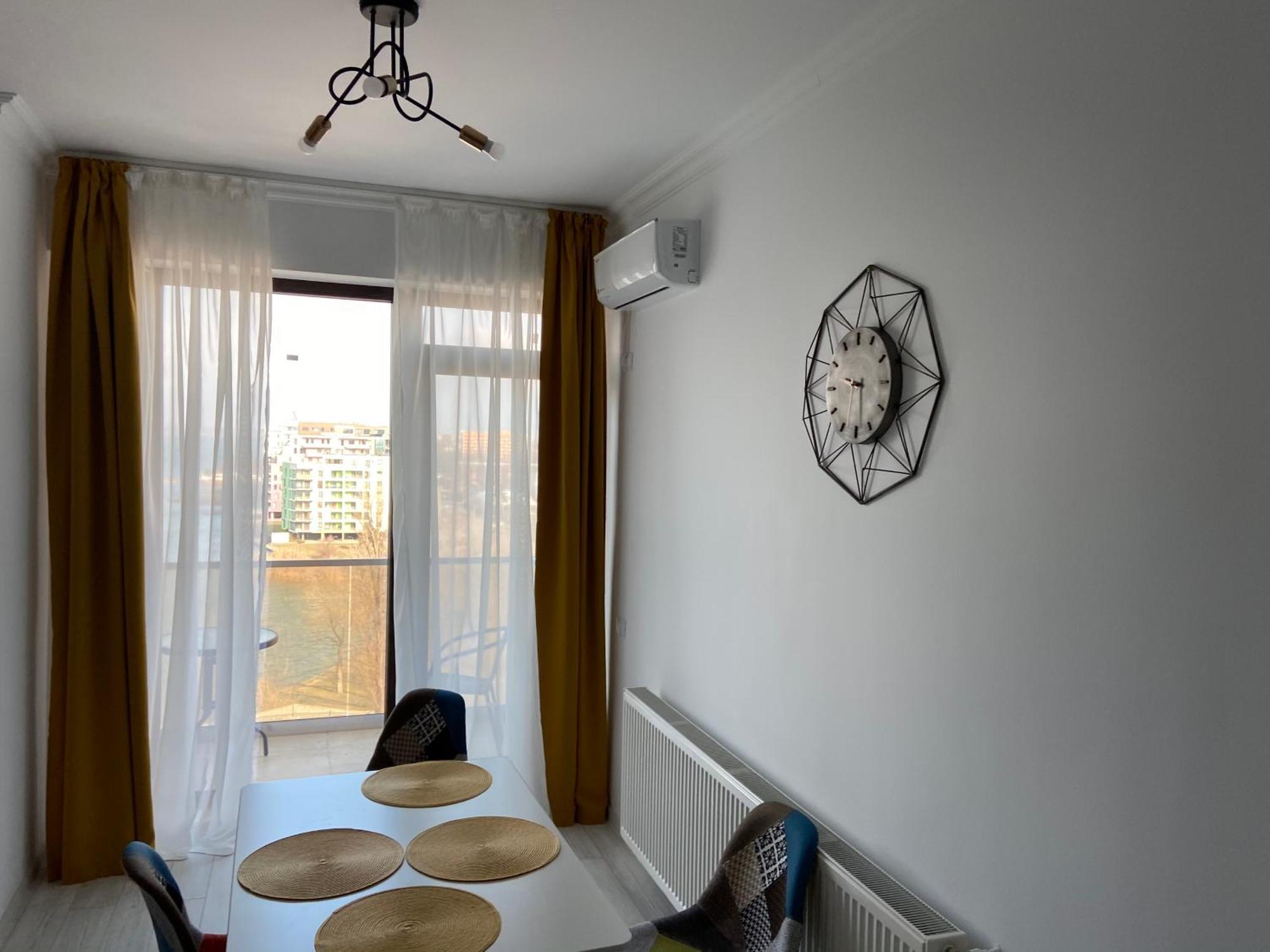 Solid Apartments Mamaia Bagian luar foto