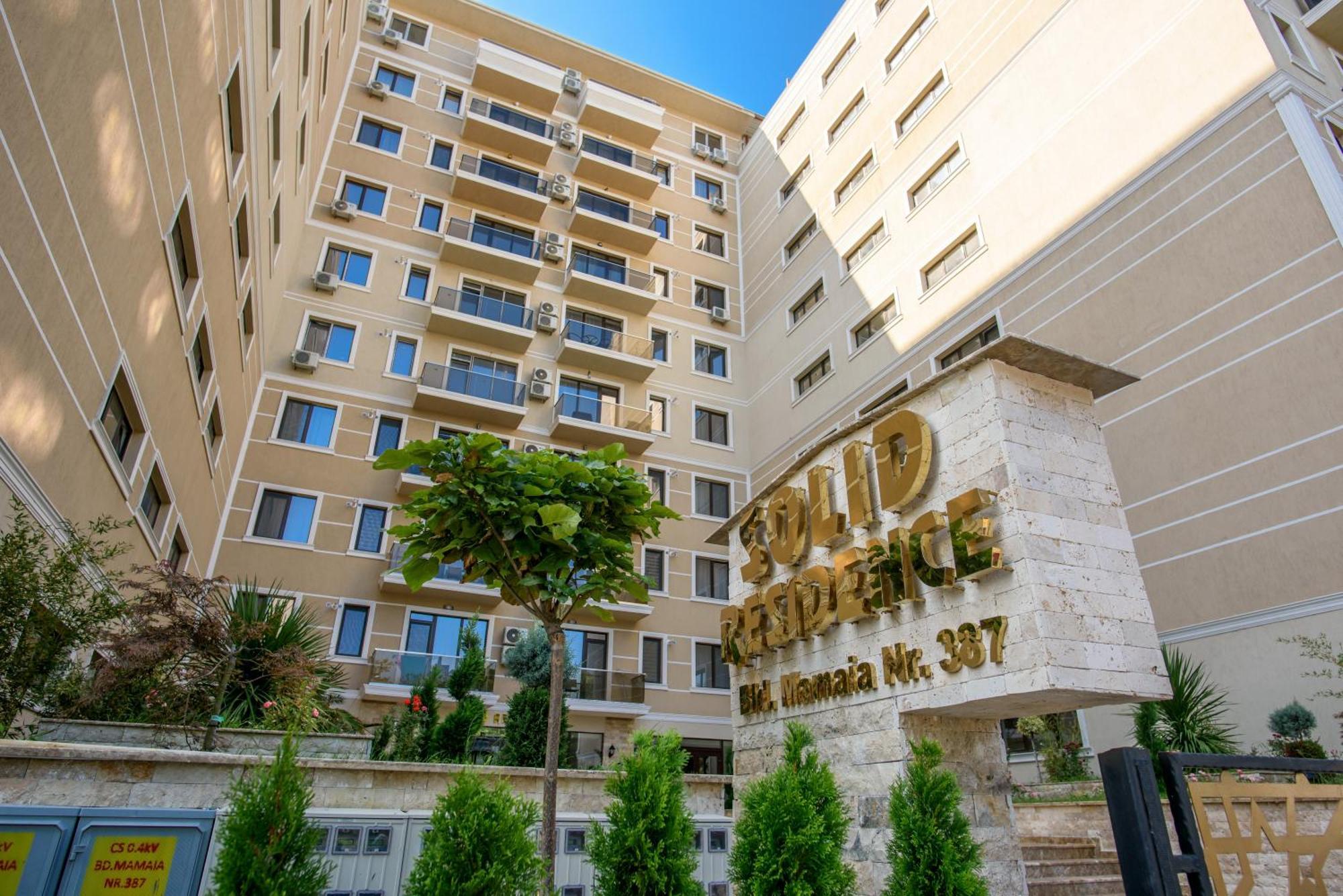 Solid Apartments Mamaia Bagian luar foto